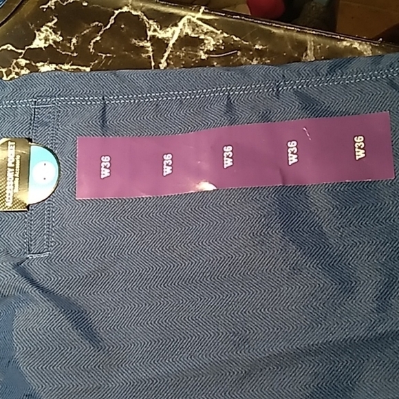 PGA Tour 36 blue golf shorts nwt - Picture 3 of 4